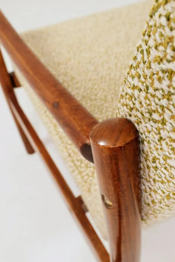 Illustration numéro 4 du produit Fauteuil en bois cintré vert nébuleux