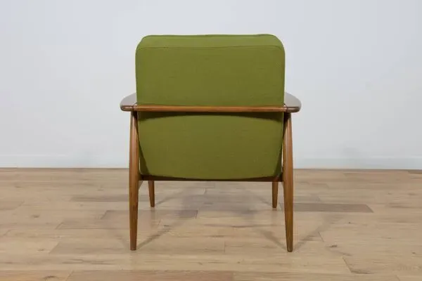 Illustration numéro 4 du produit Fauteuil Modèle 300-192 par Juliusz Kedziorek de Goscinska Furniture Factory, 1970s