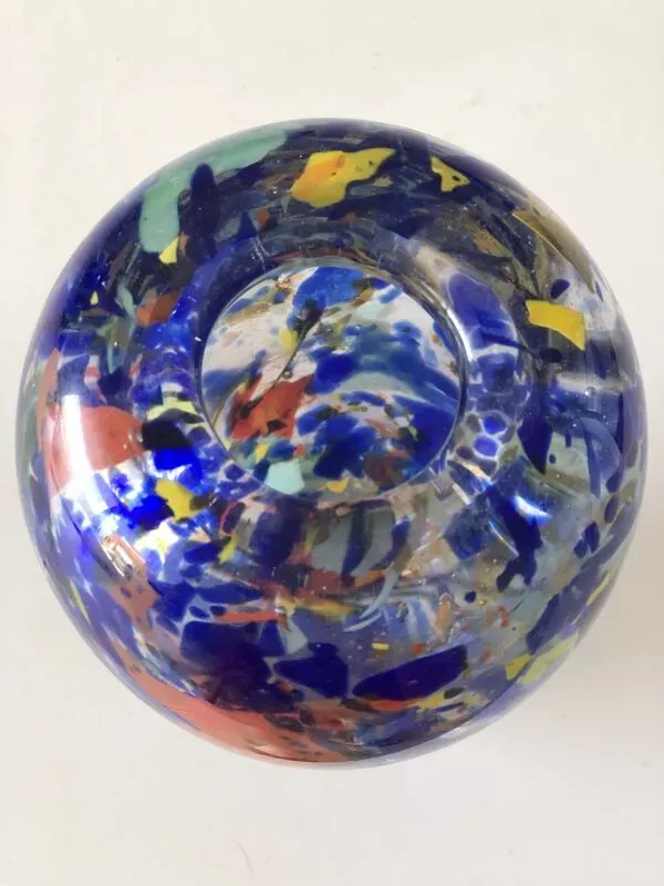 Illustration numéro 4 du produit Vase en verre soufflé Verrerie de Biot – Pièce artisanale signée