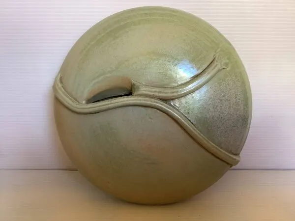 Illustration numéro 4 du produit Vase bouquetière ronde en céramique