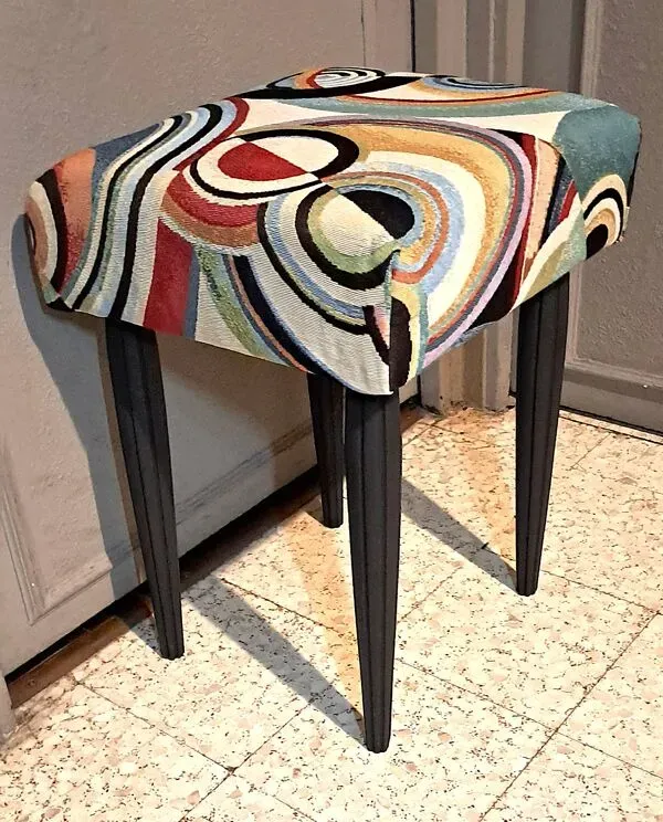 Illustration numéro 4 du produit Tabouret bois restauration tapissière XX meuble d'appoint