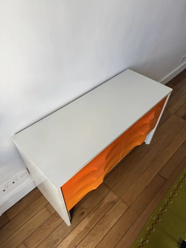 Illustration numéro 4 du produit Commode Raymond Loewy, Série « DF-2000 », c. 1967