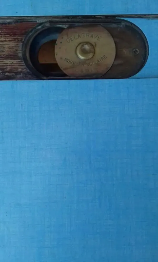 Illustration numéro 4 du produit Bureau d’écolier