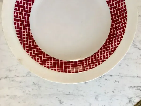 Illustration numéro 4 du produit Plat creux badonviller à carreaux années 30