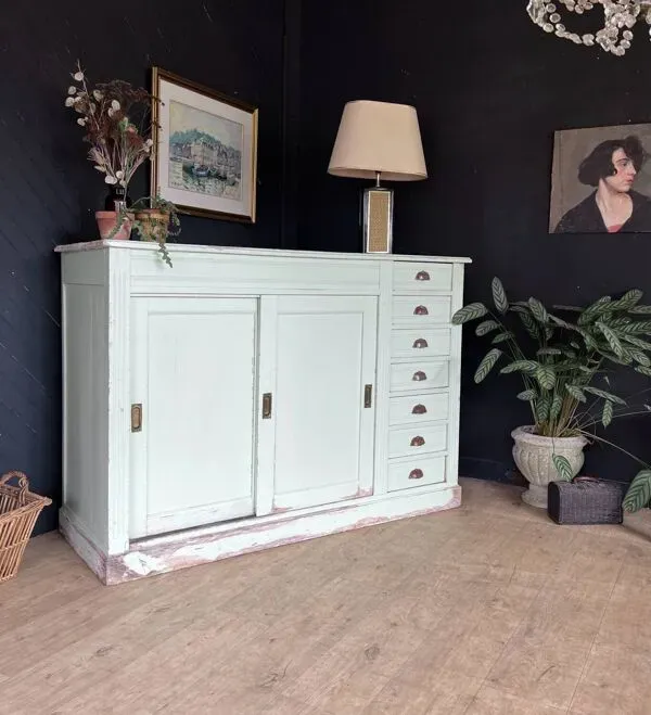 Illustration numéro 4 du produit Meuble de métier