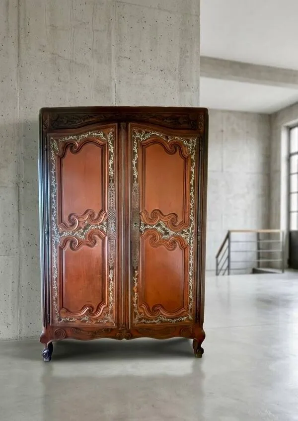 Illustration numéro 4 du produit Armoire Révolution Française