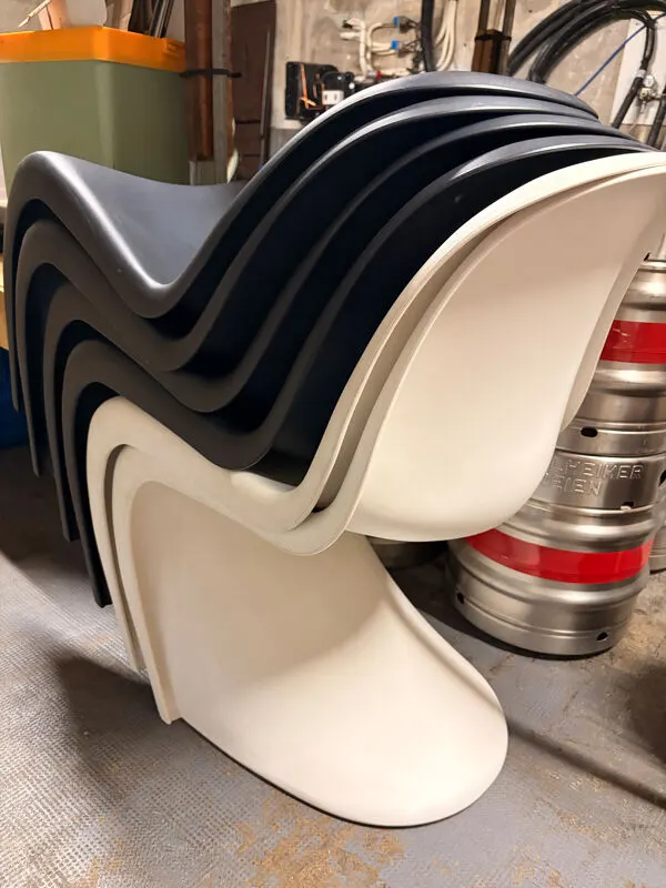 Illustration numéro 4 du produit Chaises vitra panton