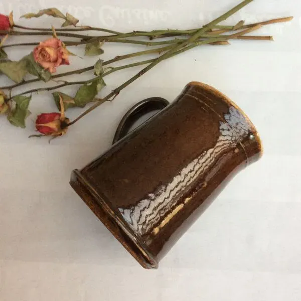 Illustration numéro 4 du produit Pichet  avec bec verseur en grès émaillé années 50