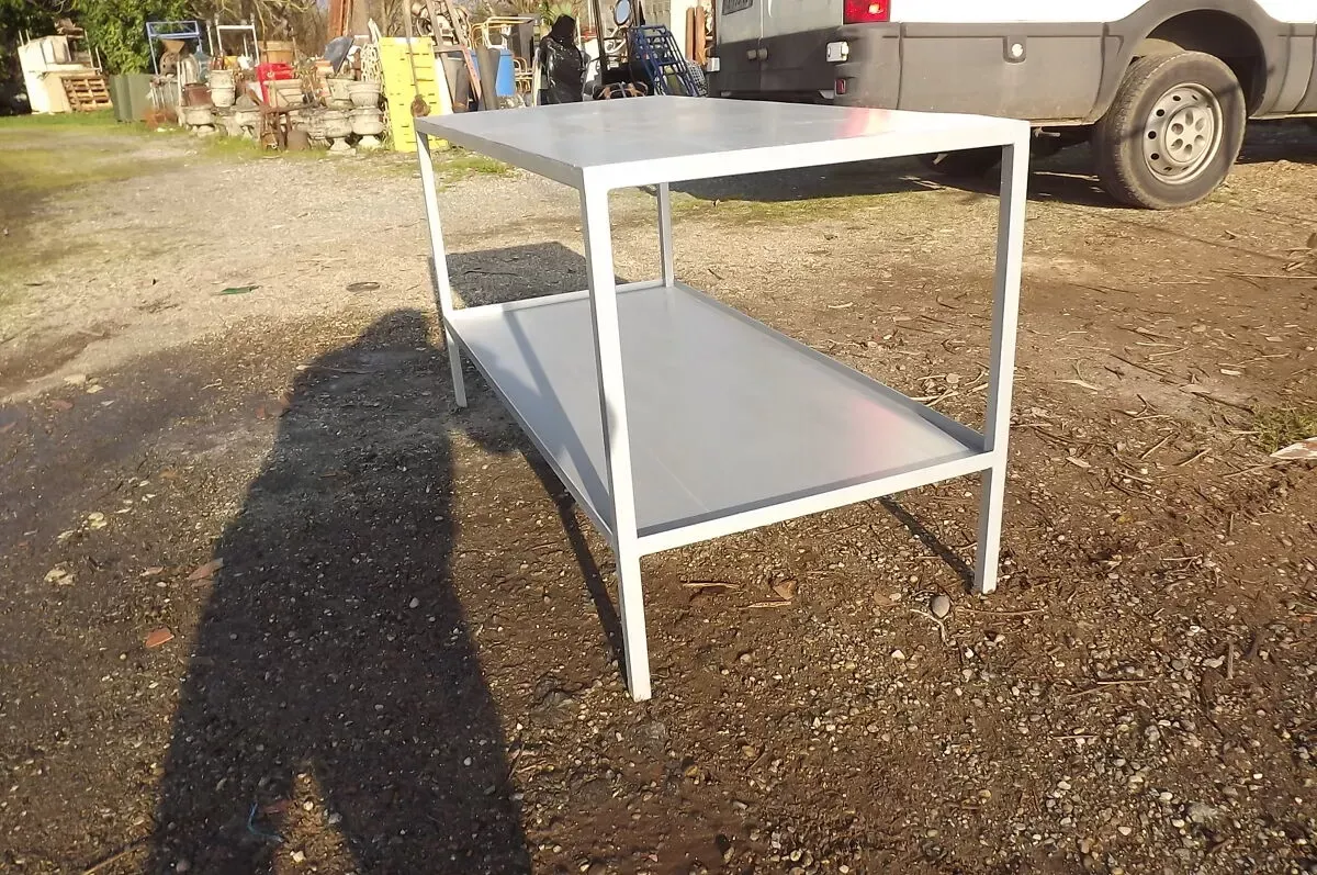 Illustration numéro 4 du produit Desserte fer industrielle