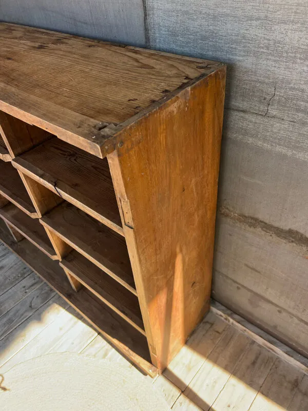 Illustration numéro 4 du produit Casier en bois brut