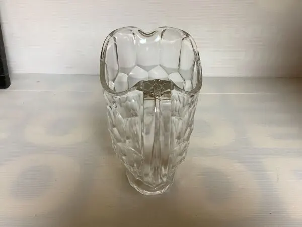 Illustration numéro 4 du produit Grand pichet broc ovale en verre