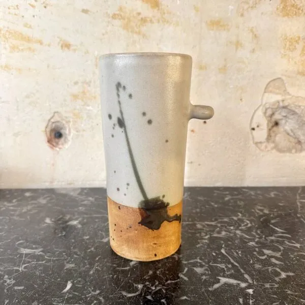 Illustration numéro 4 du produit Vase forme rouleau La Colombe, années 60