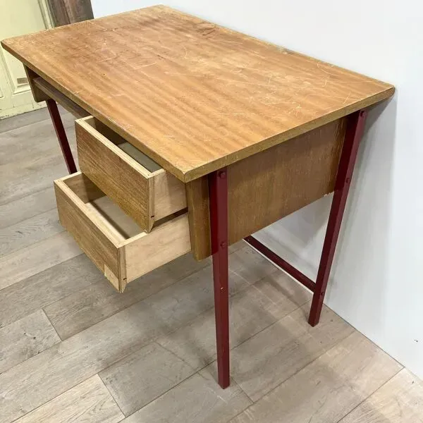 Illustration numéro 4 du produit Bureau bois pieds en métal