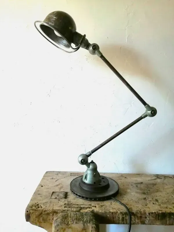 Illustration numéro 4 du produit Lampe jielde 2 bras