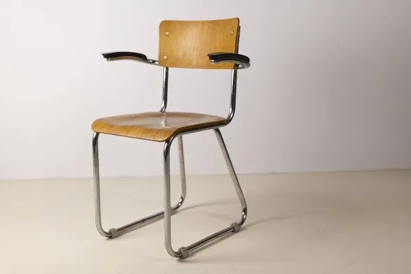 Illustration numéro 4 du produit fauteuil 'bauhaus' des débuts