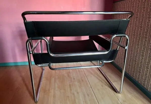 Illustration numéro 4 du produit Fauteuil Wassily