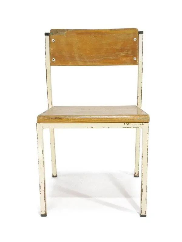 Illustration numéro 4 du produit Paire de chaises d'école