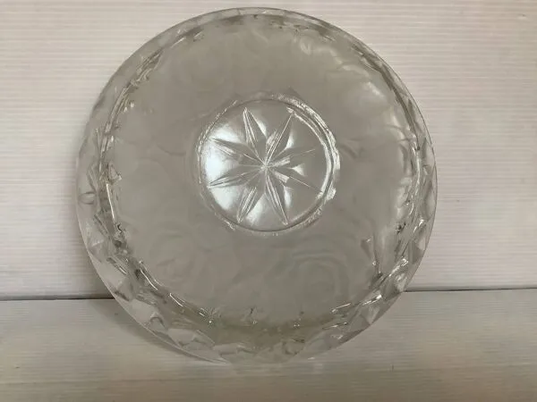 Illustration numéro 4 du produit Grand vide poche cendrier verre dépoli fleurs