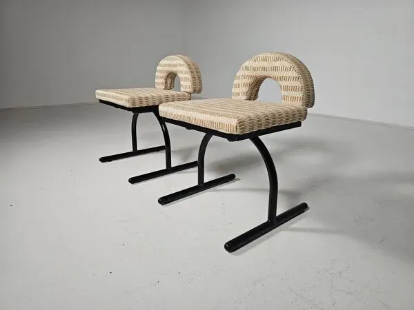 Illustration numéro 4 du produit Ensemble de 2 chaises, Italie 1980s