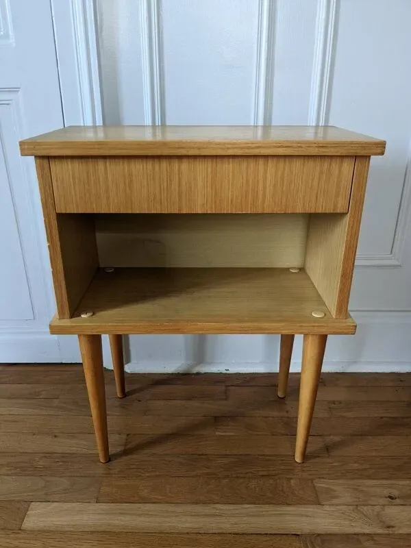 Illustration numéro 4 du produit Chevet vintage