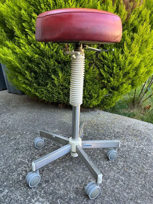 Illustration numéro 4 du produit Tabouret industriel