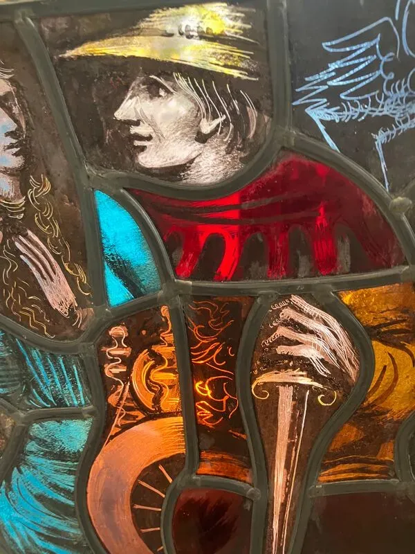 Illustration numéro 4 du produit Vitrail à suspendre en verre polychrome