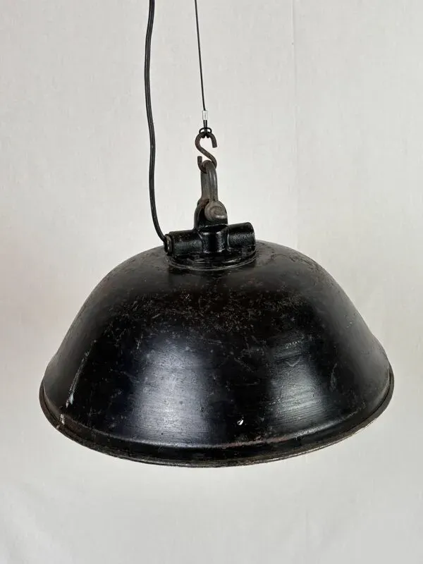 Illustration numéro 4 du produit Suspension industrielle - Danemark années 40/50