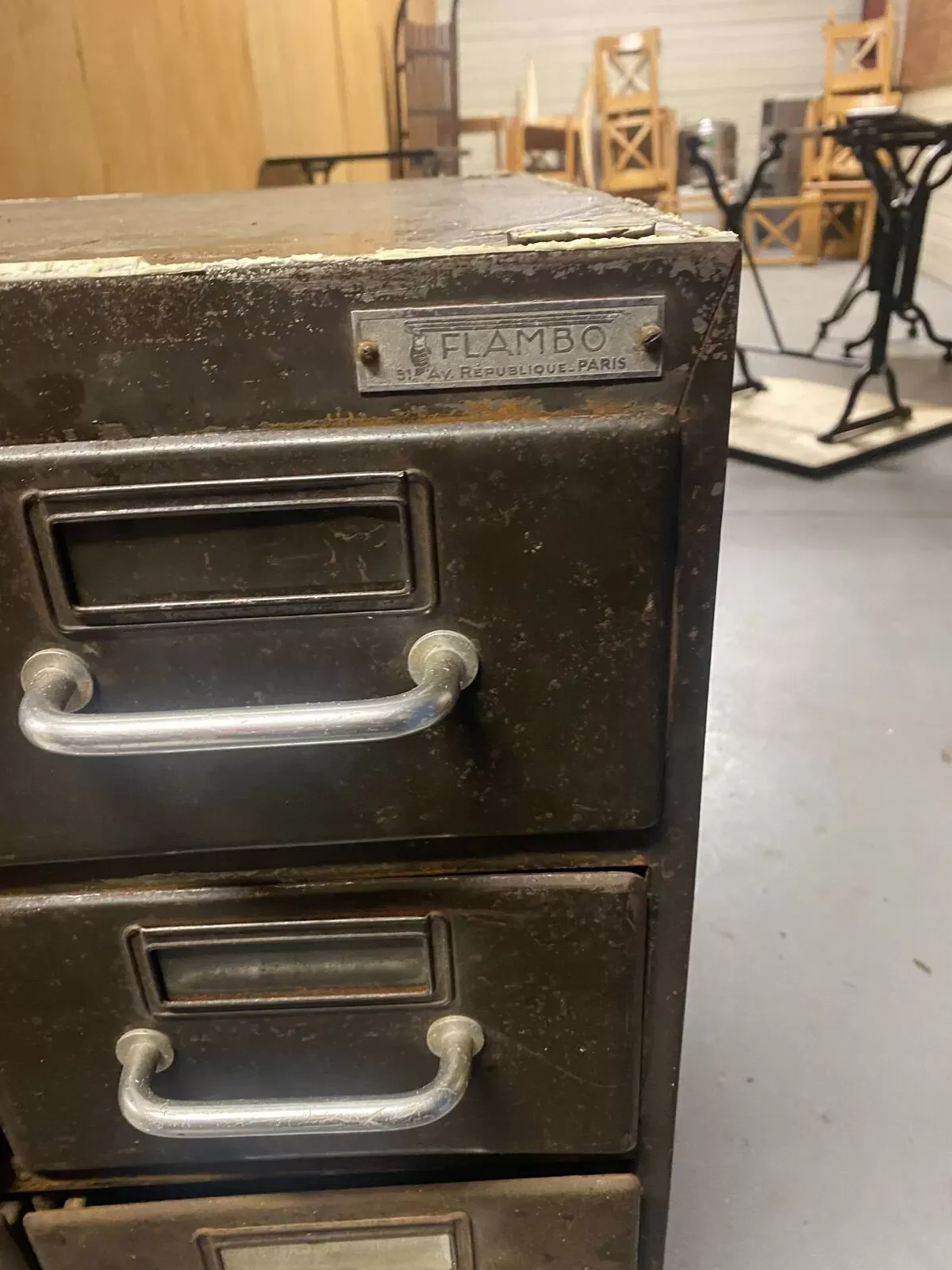 Illustration numéro 4 du produit Meubles tiroir flambo