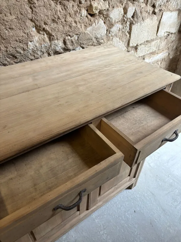 Illustration numéro 4 du produit Ancien buffet parisien