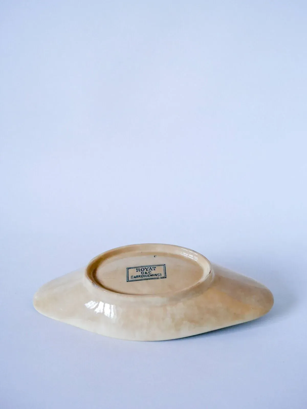 Illustration numéro 4 du produit Ravier en Terre de Fer Digoin Sarreguemines modèle Royat fin XIXème