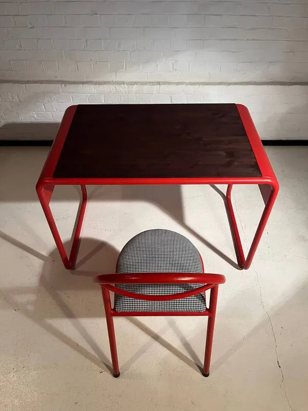 Illustration numéro 4 du produit Bureau vintage vers 1970