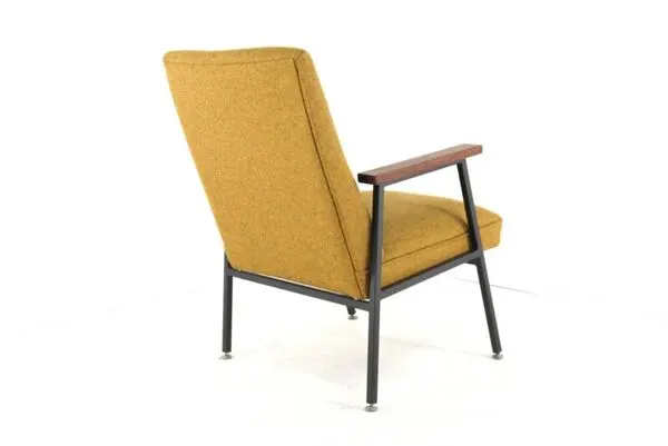 Illustration numéro 4 du produit Fauteuil Gispen 'Genie'   plus de pièces en stock - nouveau revêtement - restauré