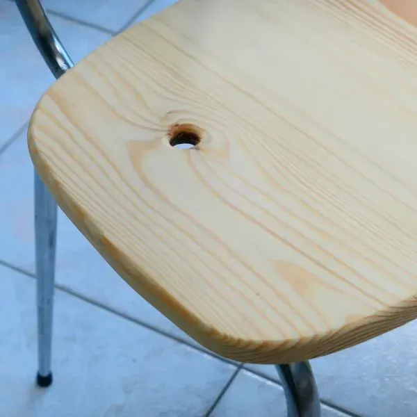 Illustration numéro 4 du produit Chaise vintage en pin massif