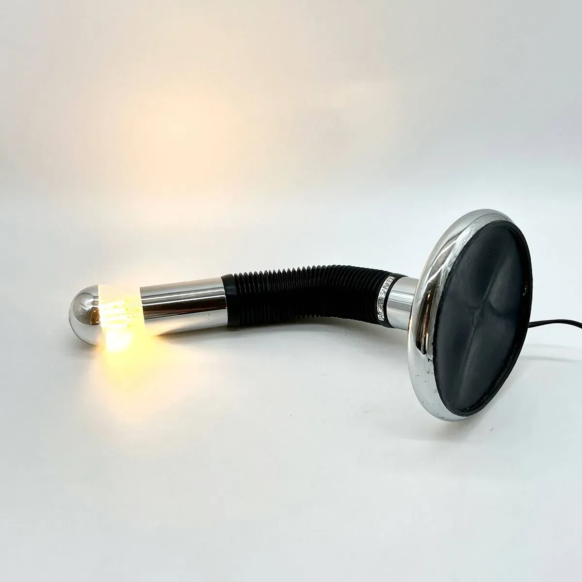 Illustration numéro 4 du produit Lampe « Elbow » en métal articulé par E. Bellini pour Targetti Sankey, Ital