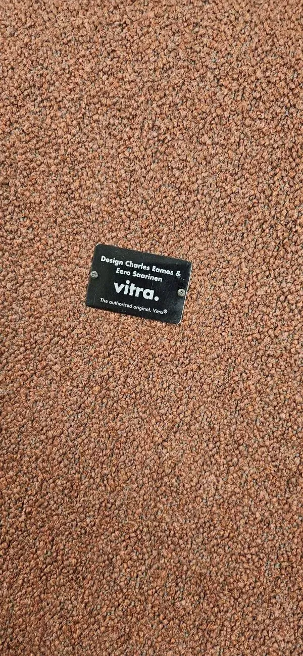 Illustration numéro 4 du produit Chaise Boucle Charles Eames Organic de Vitra