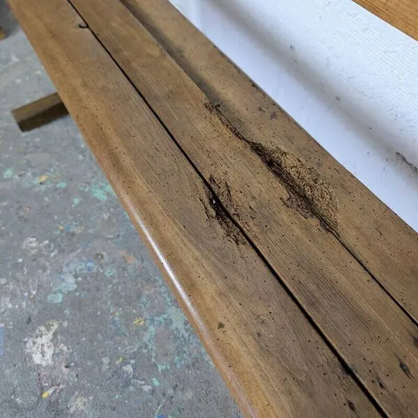 Illustration numéro 4 du produit Pupitre d'école double et son banc en bois