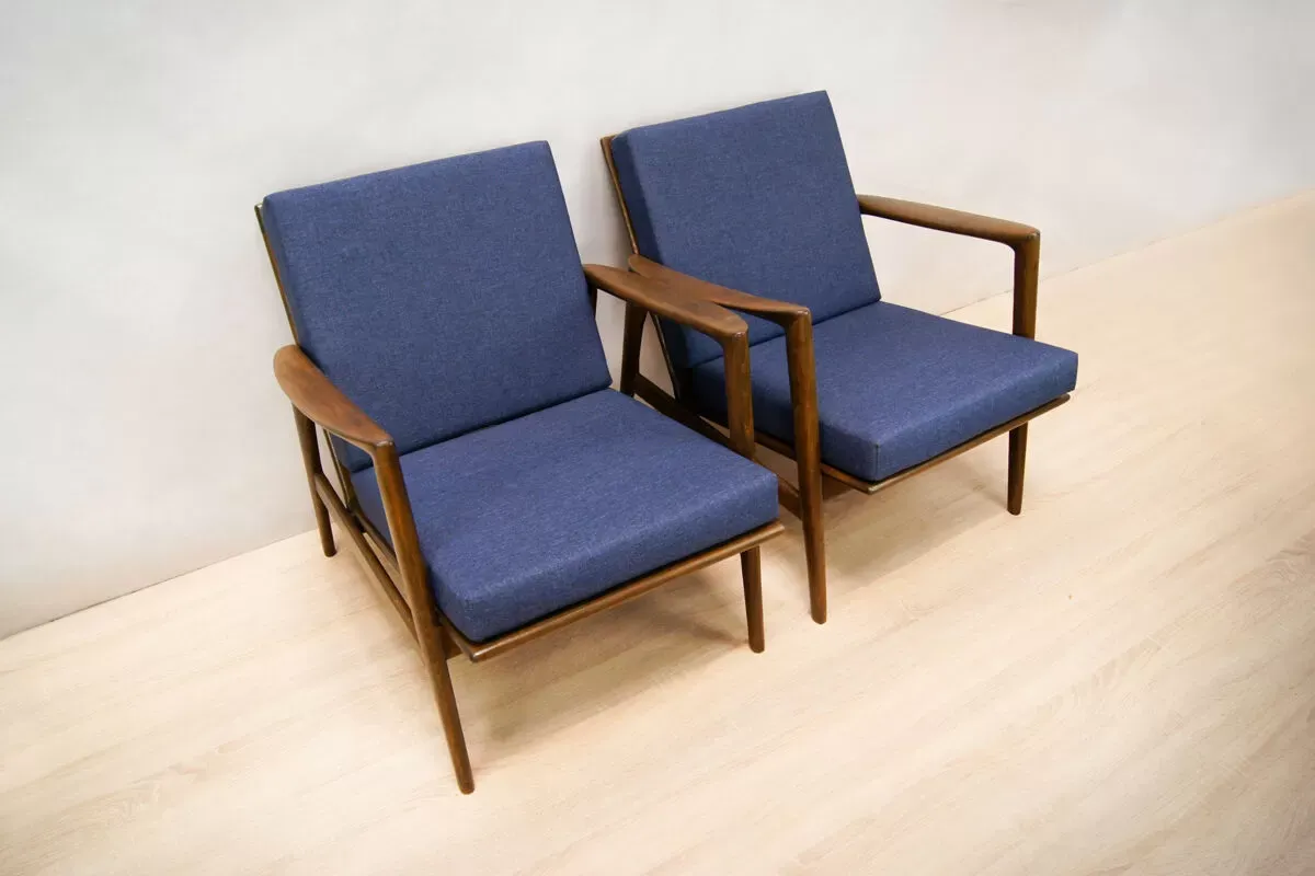 Illustration numéro 4 du produit Fauteuils modèle 300-139 de Swarzędzka, années 1960