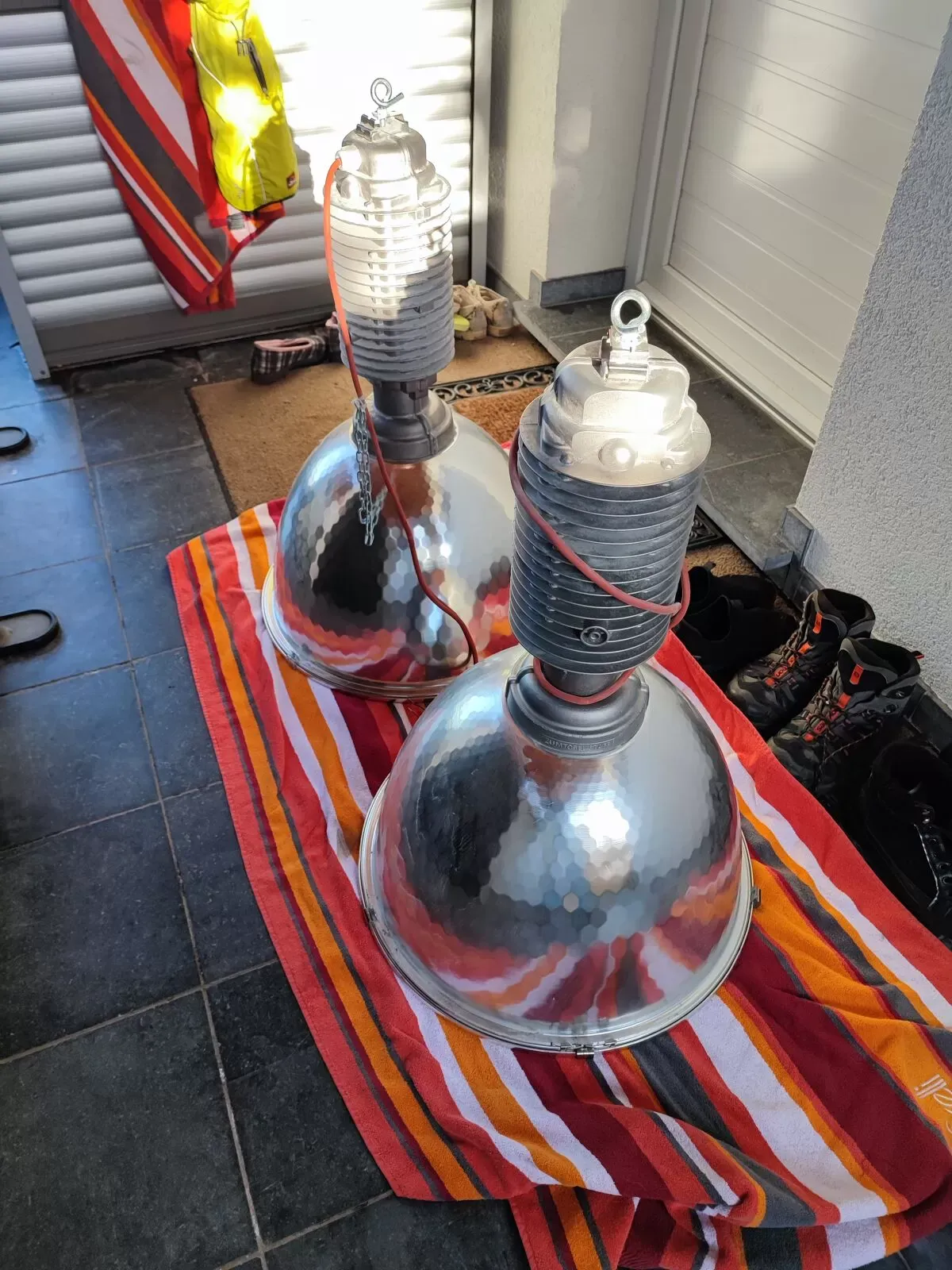 Illustration numéro 4 du produit Lampe industrielle Zumtobel staff