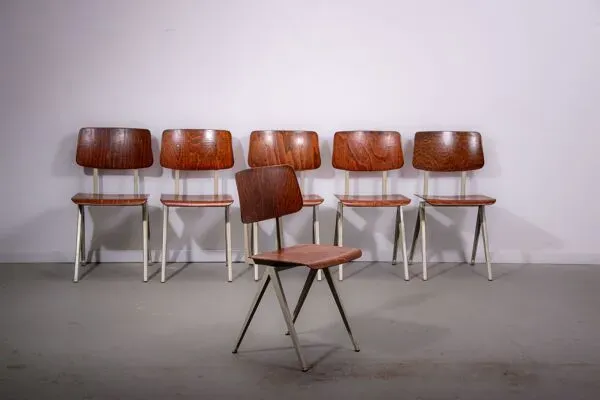 Illustration numéro 4 du produit Chaise S16 par Galvanitas. Environ 1970.