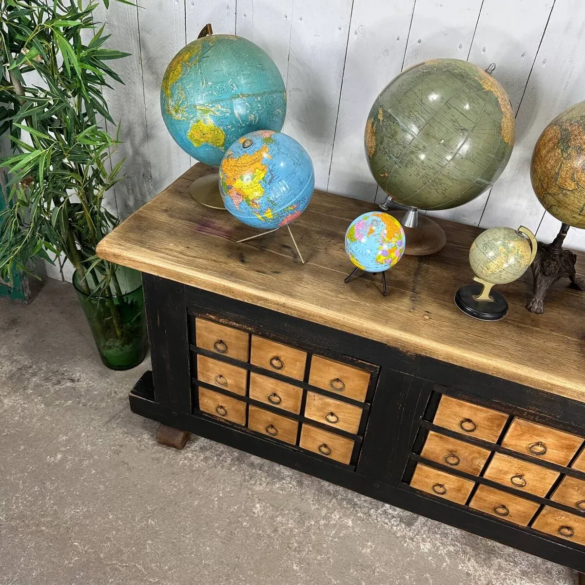 Illustration numéro 4 du produit Établi