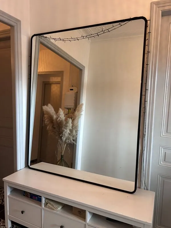 Illustration numéro 4 du produit Grand miroir sur mesure – pièce unique – cadre en acier laqué noir – 130 x