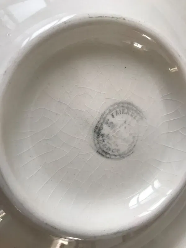 Illustration numéro 4 du produit Duo de plats de service longchamp roses années 30-40