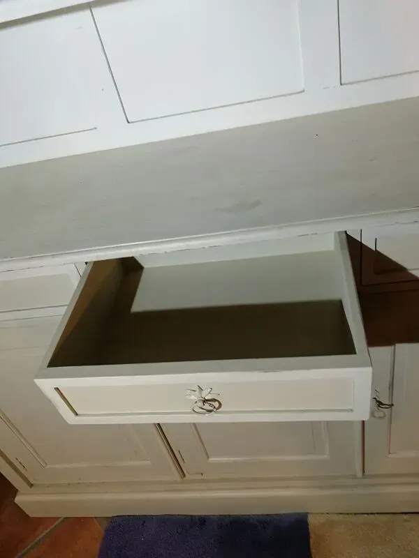 Illustration numéro 4 du produit Meuble de métier