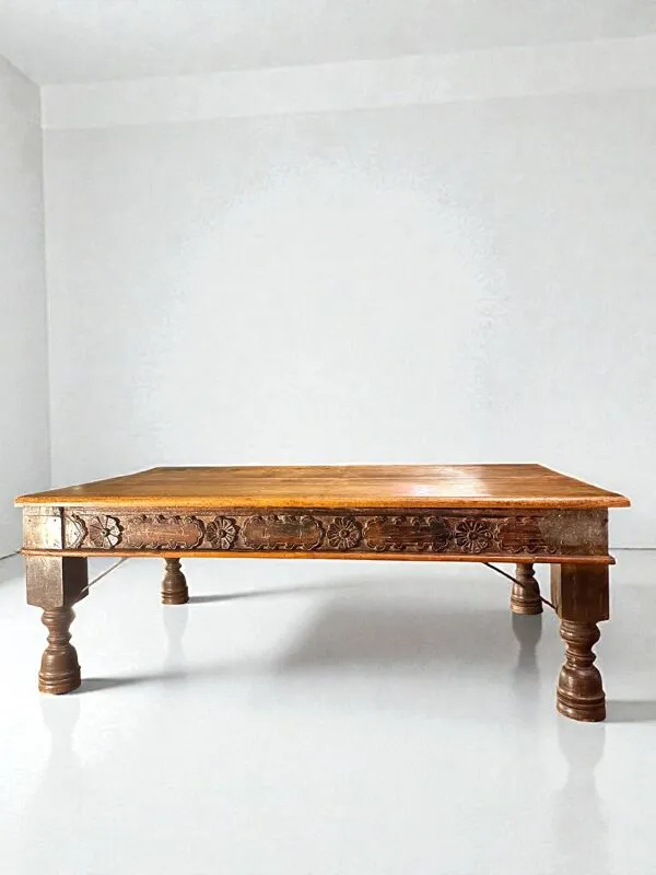 Illustration numéro 4 du produit Large 19th-Century Indian Teak Low Table, Rajasthan