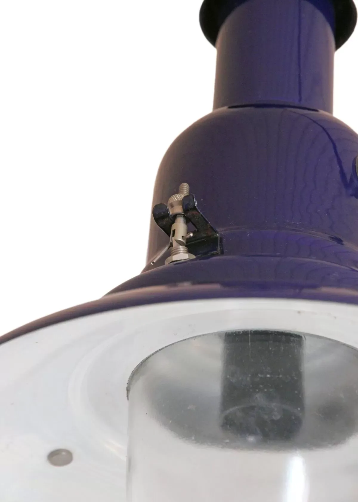 Illustration numéro 4 du produit Suspension tole émaillée industrielle