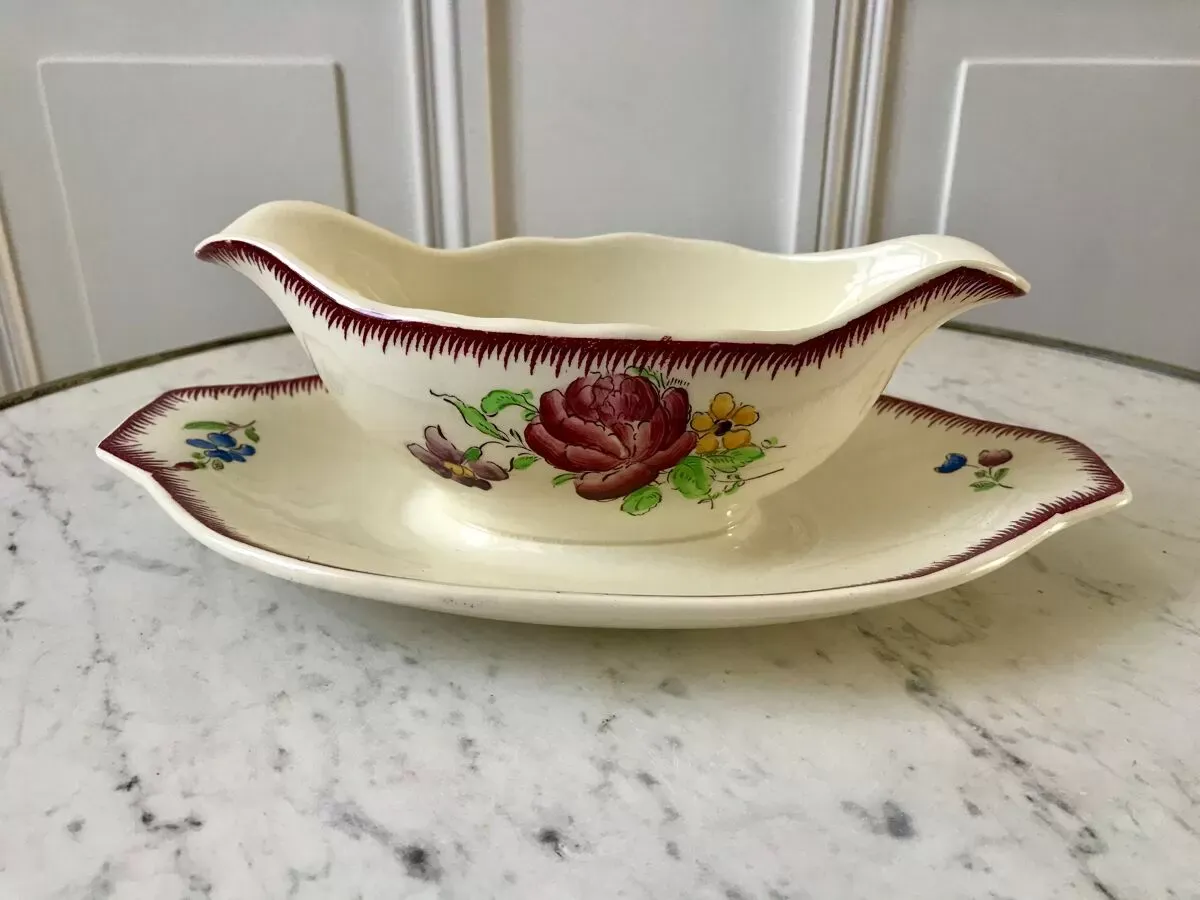 Illustration numéro 4 du produit Saucière Villeroy & Boch La Louvière fabrication belge en Terre de Fer début XXème