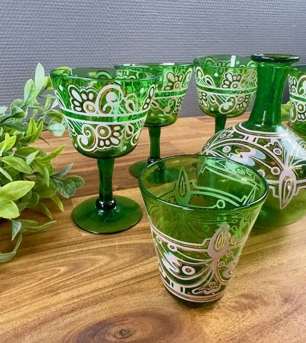 Illustration numéro 4 du produit Ensemble de verres signé “École de Peinture Université de Durango