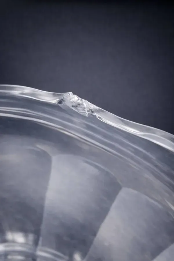 Illustration numéro 4 du produit Vase ancien Art nouveau en cristal et bronze patiné – vers 1895–1910