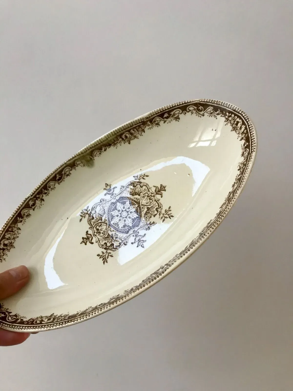 Illustration numéro 4 du produit ravier en Terre de Fer médaillon XIXème