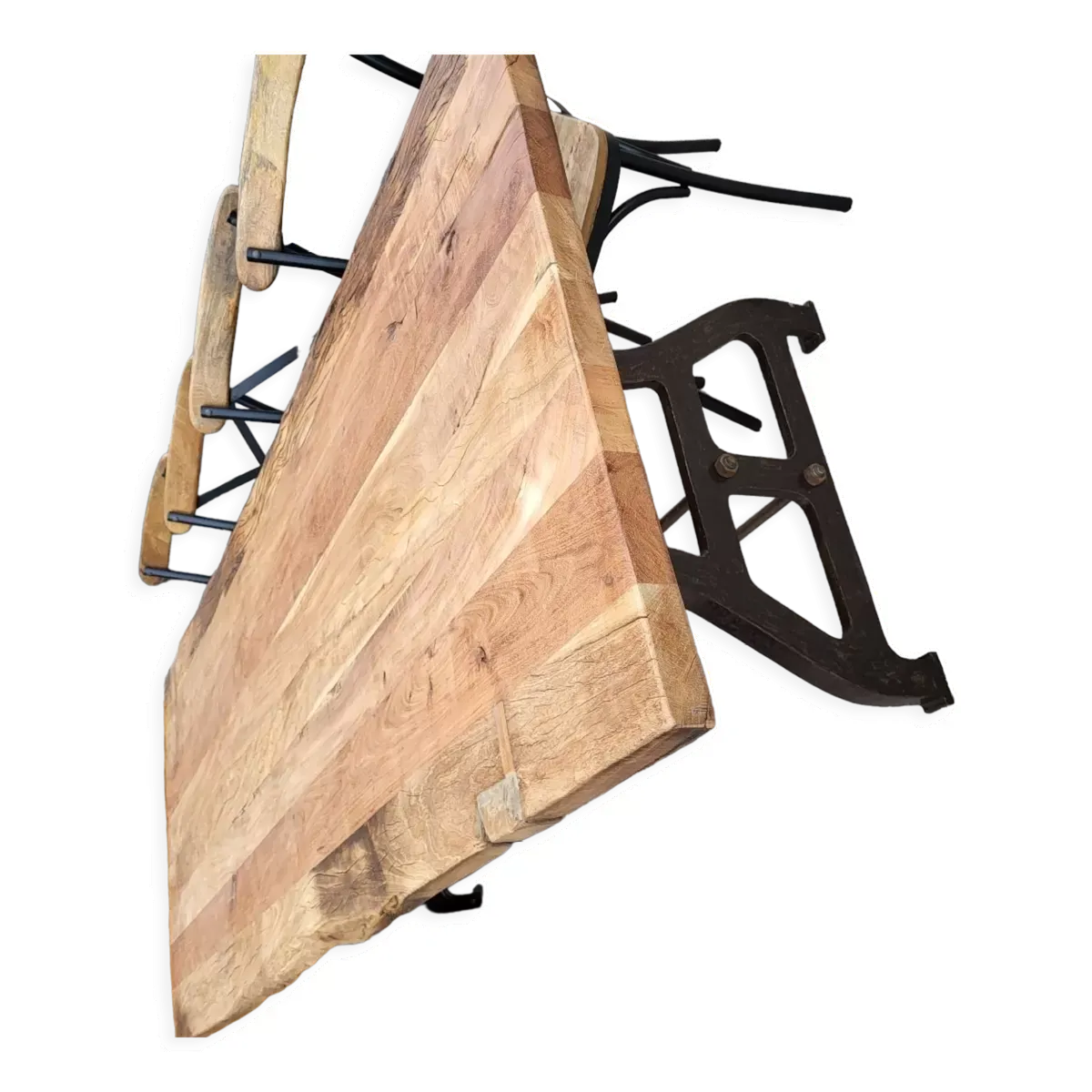 Illustration numéro 4 du produit Table